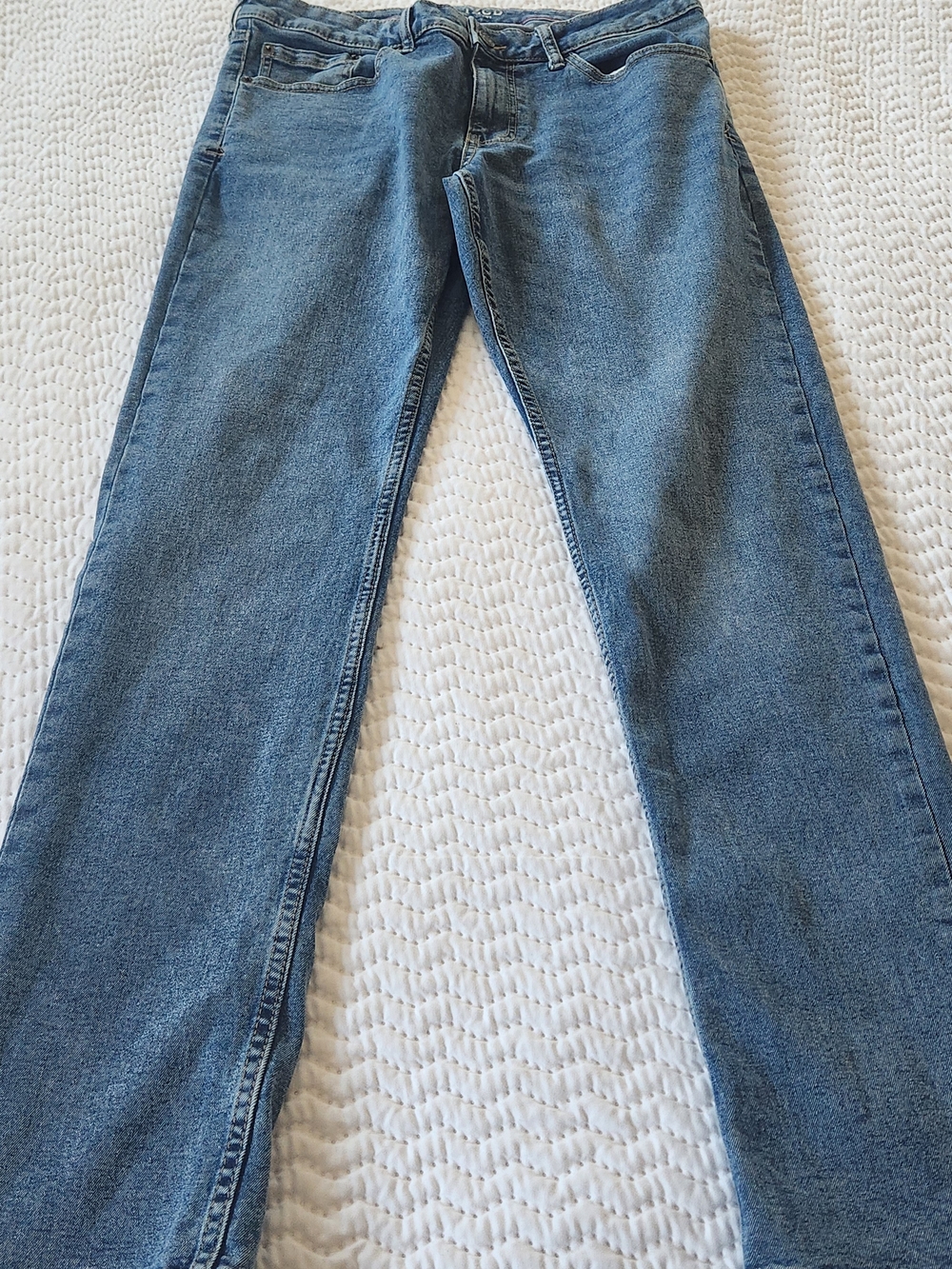 IZOD Saltwater Straight FIT JEANS SIZE 32x34
